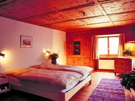 Alte Post ホテル 2*